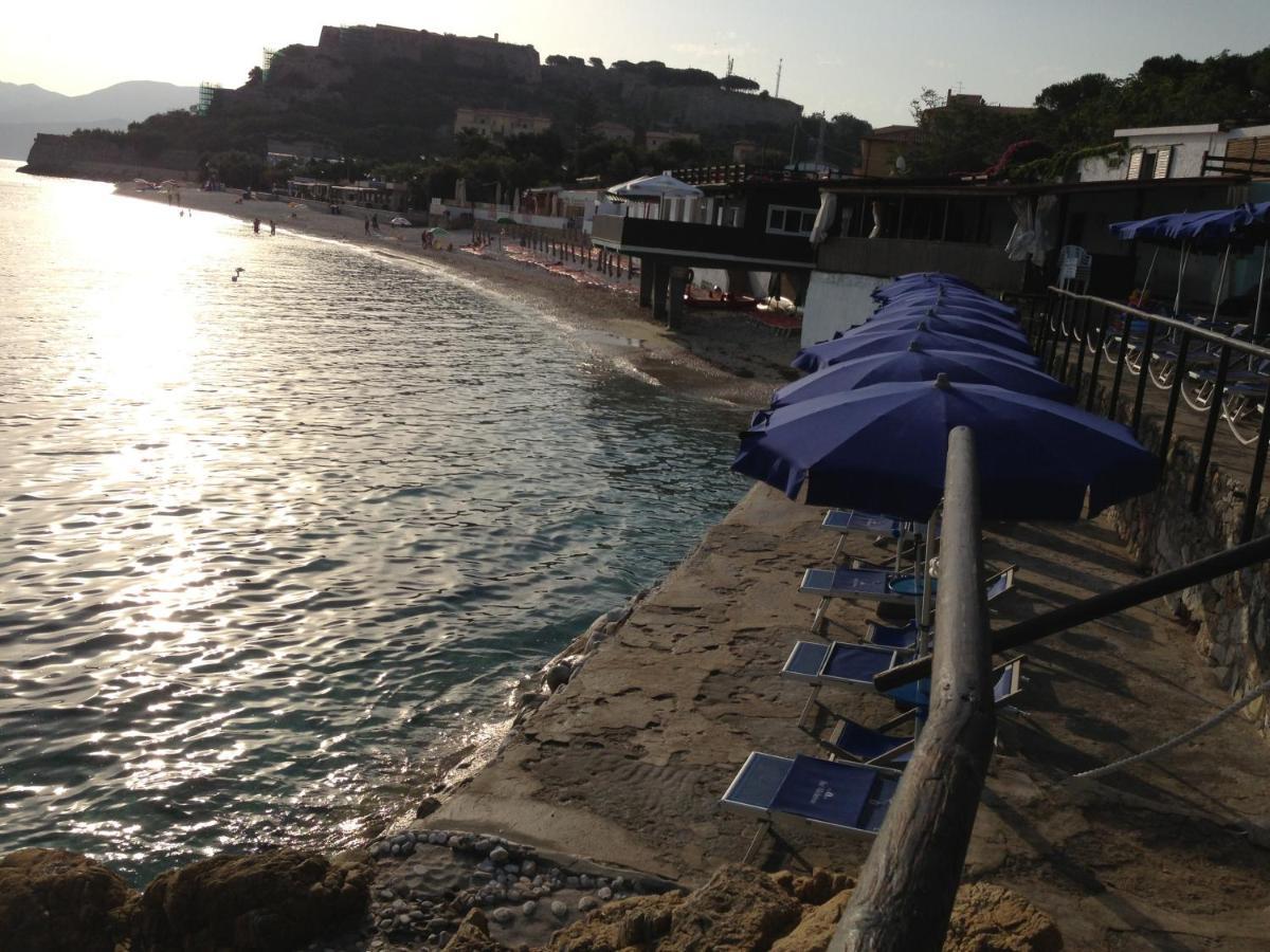 Hotel Villa Ombrosa Portoferraio Zewnętrze zdjęcie
