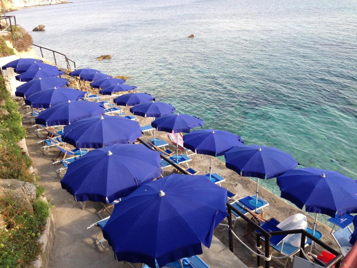 Hotel Villa Ombrosa Portoferraio Zewnętrze zdjęcie